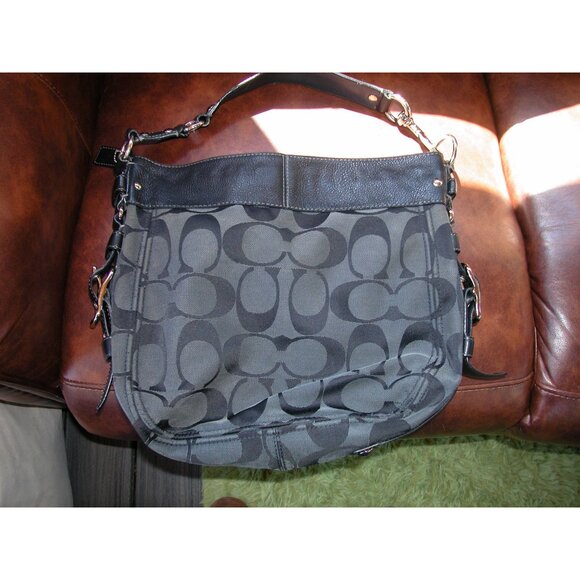 Coach Signature Soho Hobo Bag With Dust Bag - Picture 5 of 8
